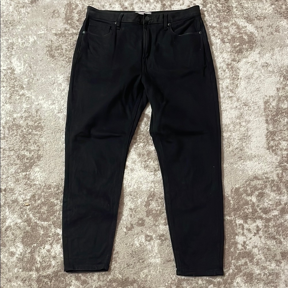 Everlane Women’s Black High Rise Jeans with Straight Leg Design